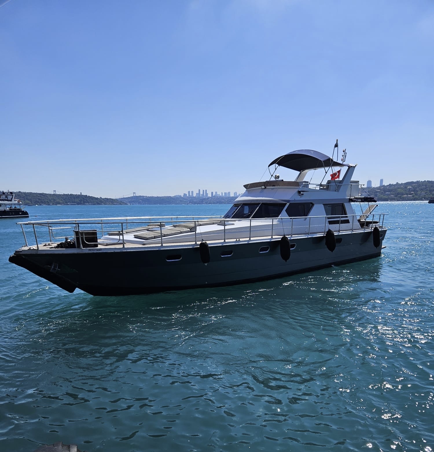 Luxury Motor Yacht Charter - Bosphorus Tour 2