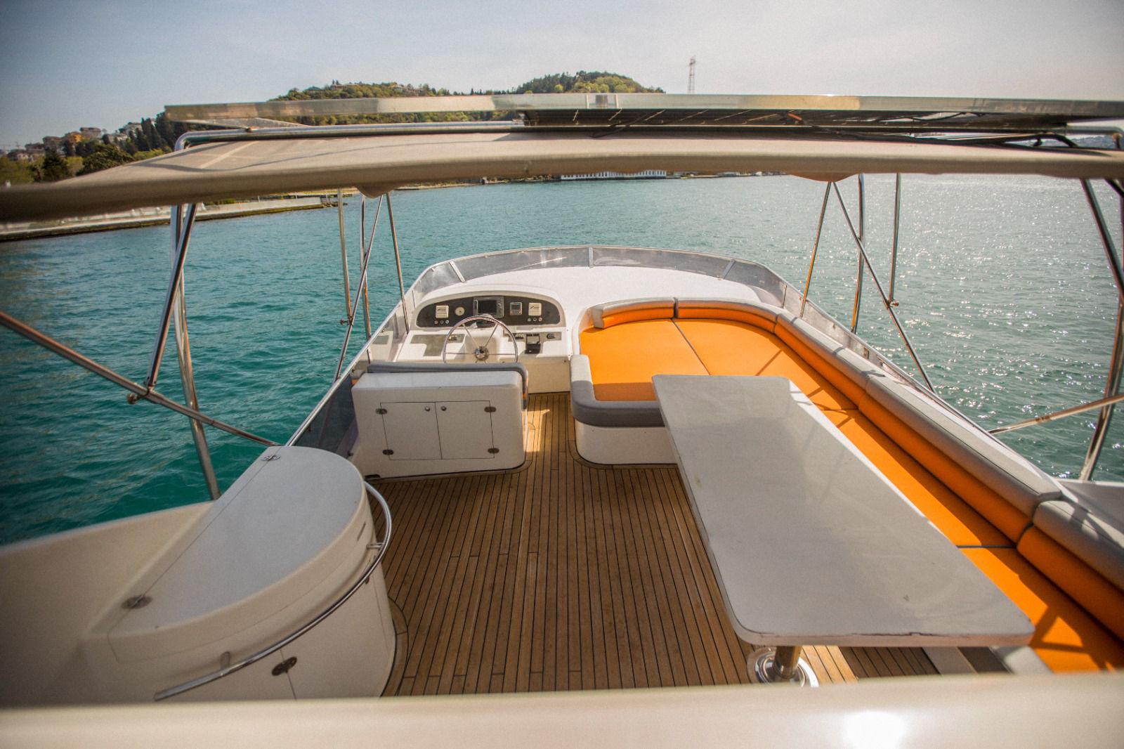 Azimut Motoryat - 15 Kişilik İstanbul Yat Kiralama 2