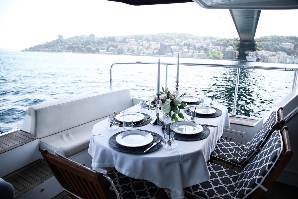 Luxury Motor Yacht Charter - Bosphorus Tour 3