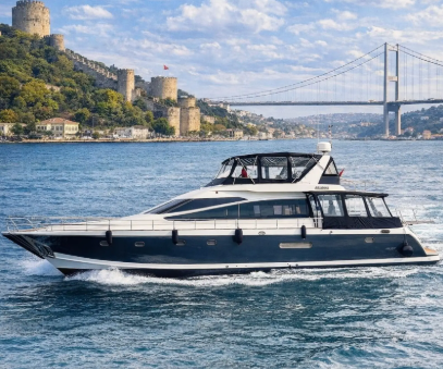 İstanbul Bebek Tekne Kiralama - Lüks 24M Motoryat 25 Kişilik 1