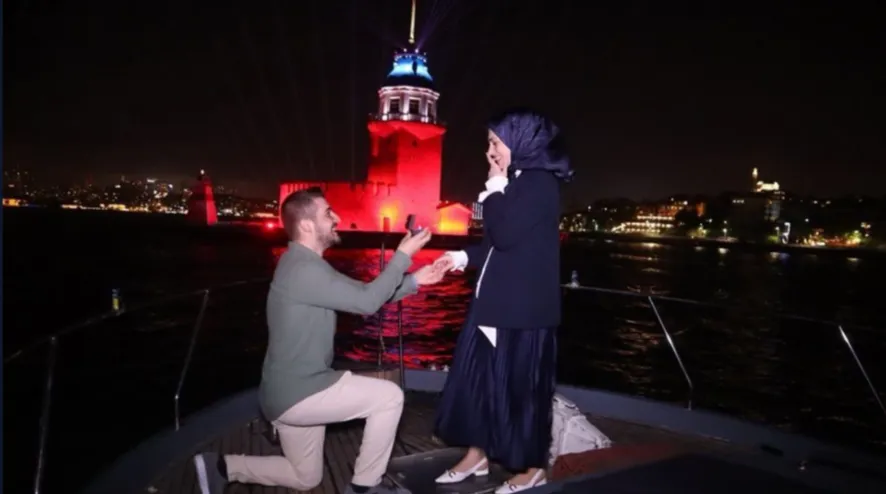 18M Motoryat ile Boğaz Turu – 11 Kişi Kapasiteli 2