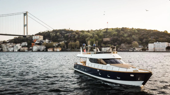 Exclusive Private Luxury Motor Yacht Charter on the Bosphorus 2