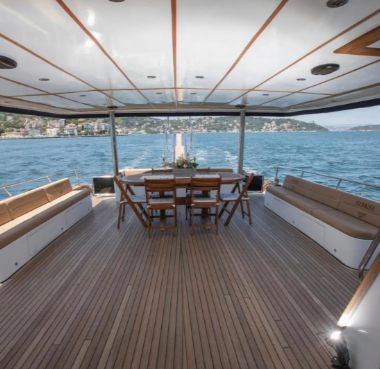 Exclusive Private Luxury Motor Yacht Charter on the Bosphorus 3
