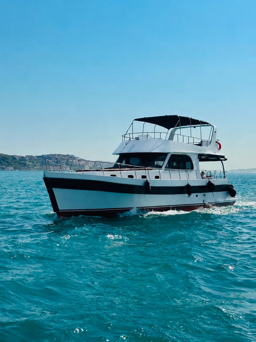 Luxury Custom 16m Motor Yacht for Rent on the Bosphorus 1