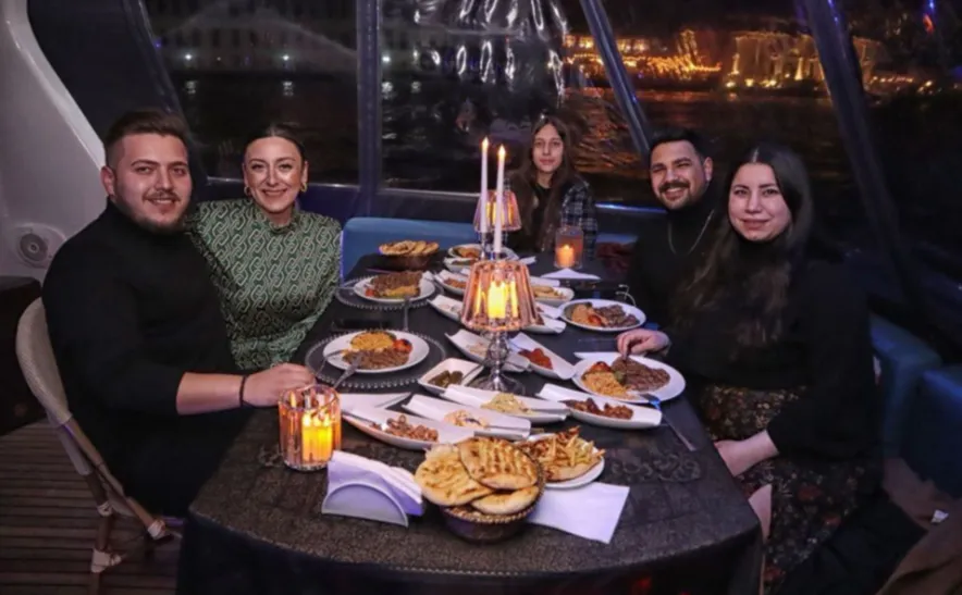 18M Motoryat ile Boğaz Turu – 11 Kişi Kapasiteli 5