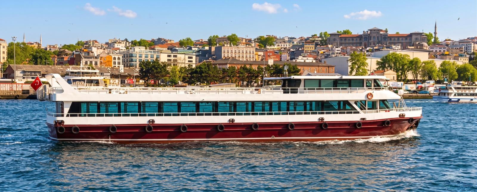Luxury Rental Party Boat & Event Vessel in Istanbul Bosphorus 3