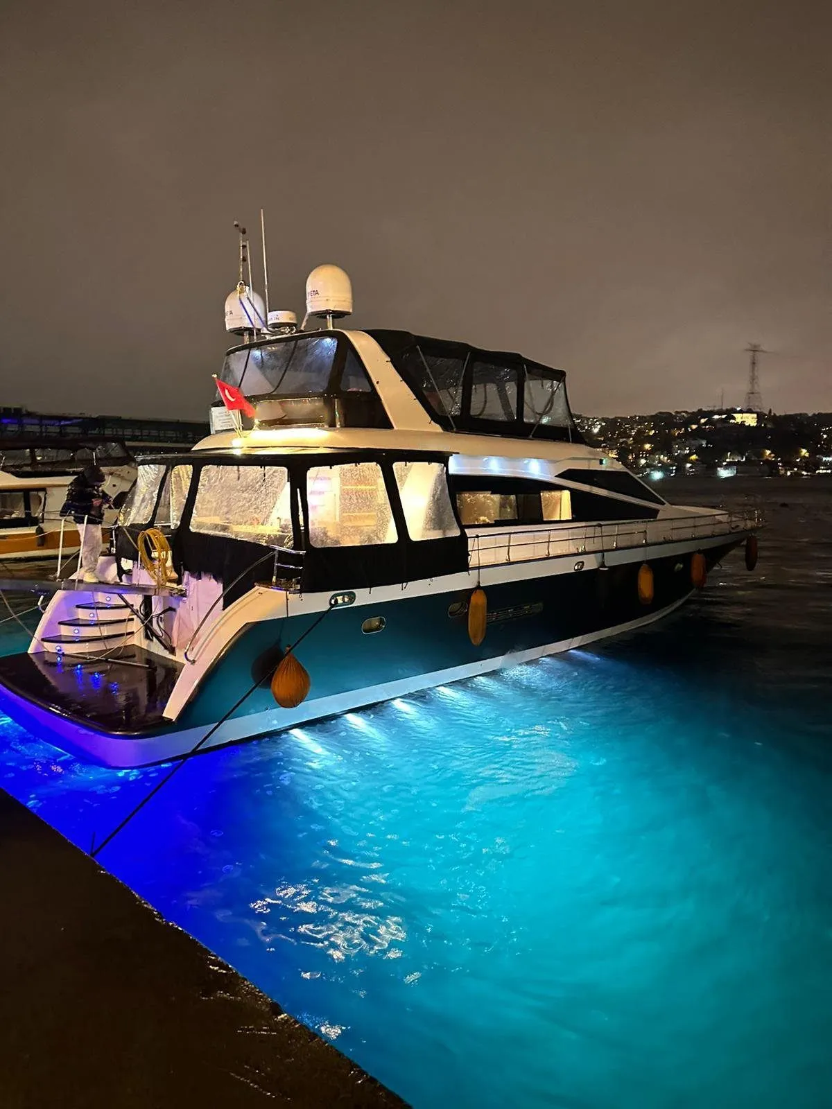 Istanbul Bebek Boat Rental - Luxury 24M Motor Yacht for 25 Guests 5