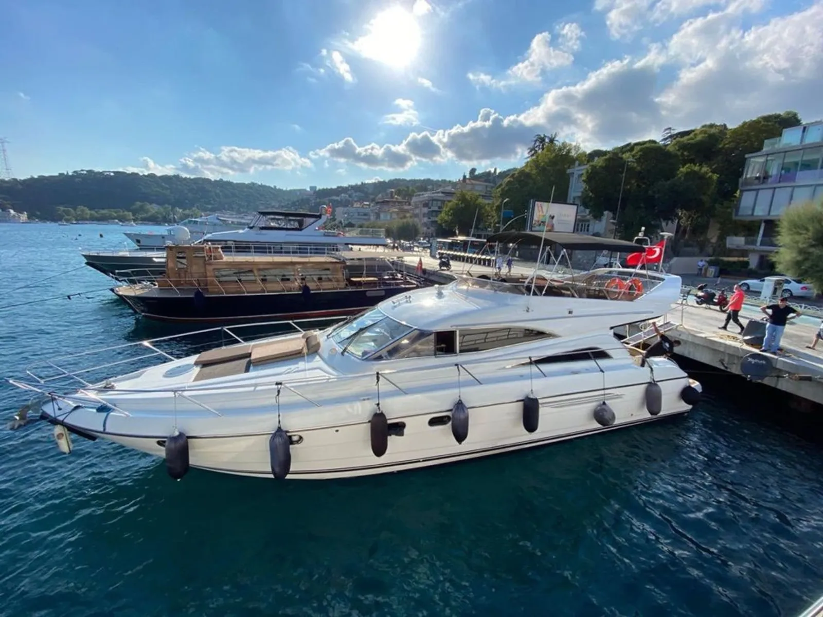 Rent a Bespoke 18-Meter Motor Yacht 1