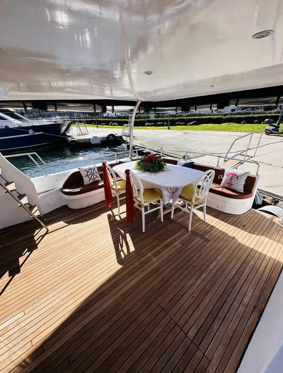 Luxury Custom 16m Motor Yacht for Rent on the Bosphorus 5