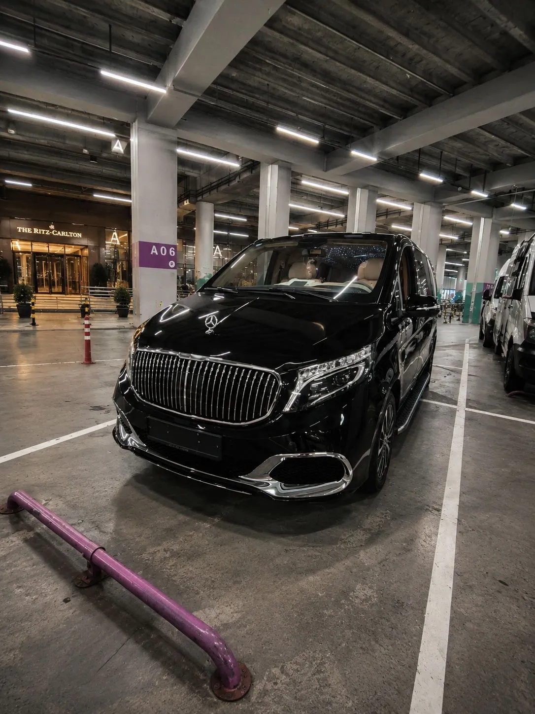 VIP Mercedes Vito Tourer 4+1 | Chauffeur-Driven Vehicle with Starlight Ceiling Istanbul 3