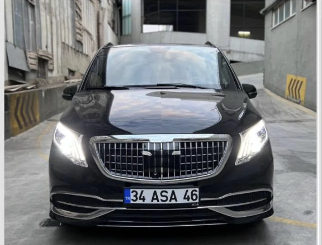 VIP Mercedes Vito 4+1 | PlayStation'lı Şoförlü VIP Araç İstanbul 1
