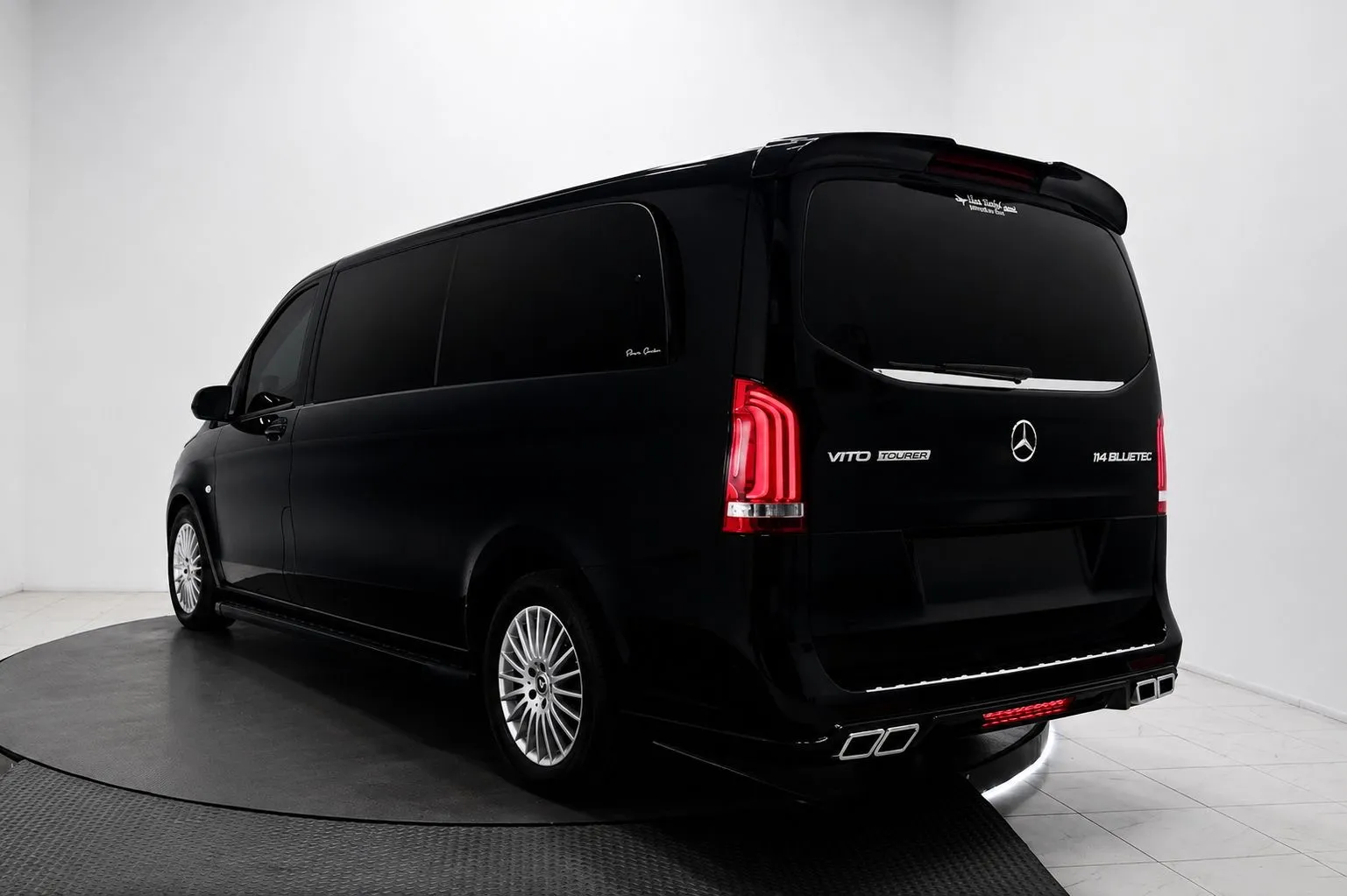 VIP Mercedes Vito Tourer 4+1 | Chauffeur-Driven Vehicle with Starlight Ceiling Istanbul 2