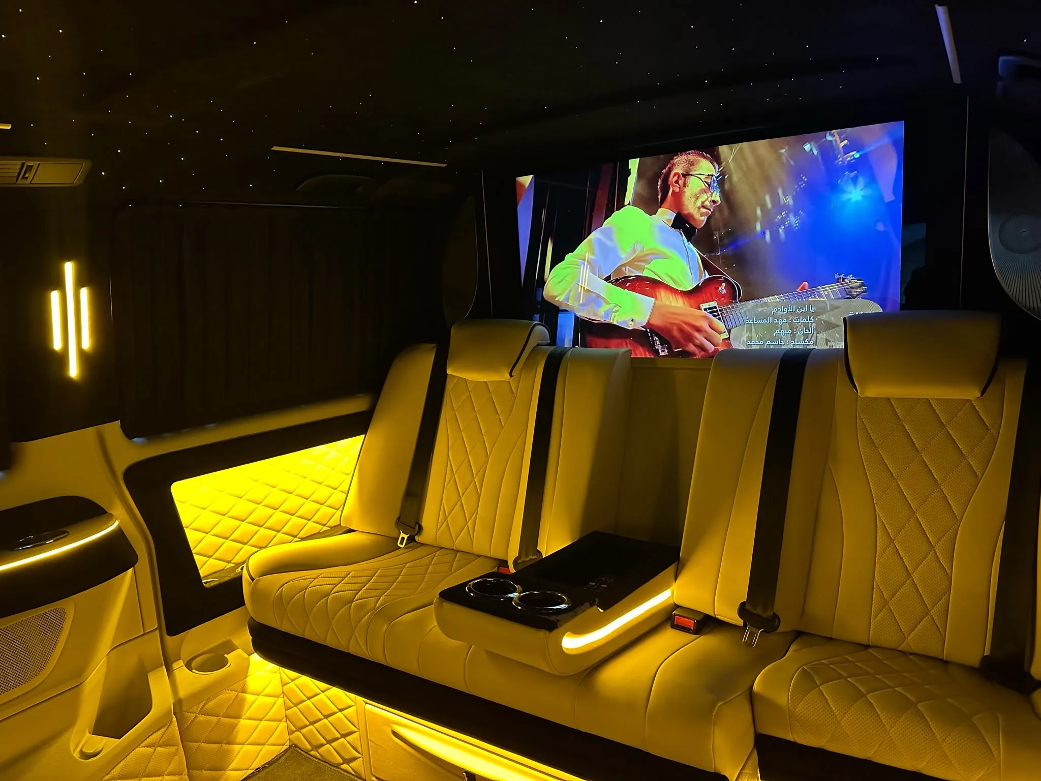 VIP Mercedes Vito 4+1 | Maybach Görünümlü Şoförlü Araç İstanbul 3