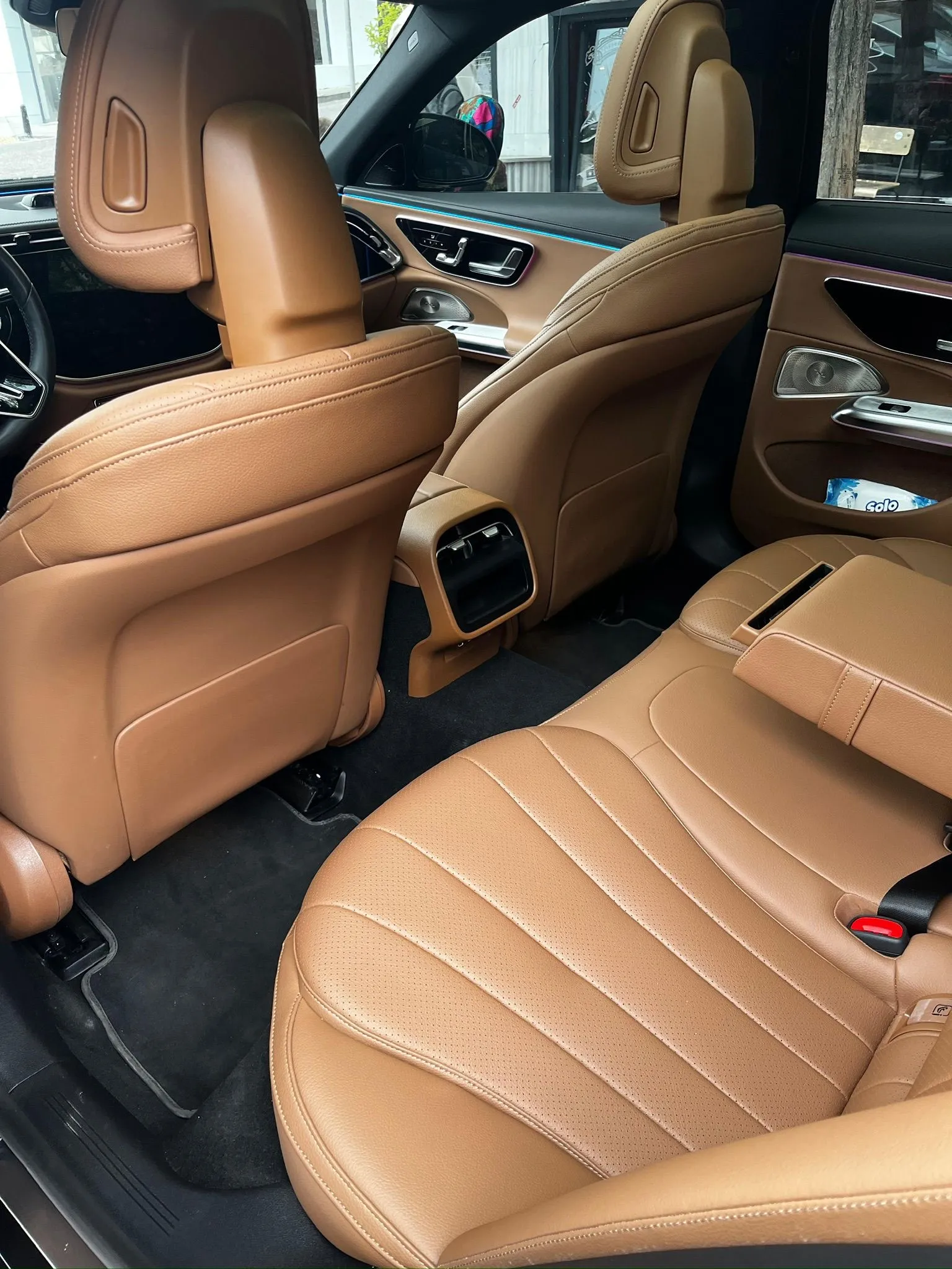 Mercedes-Benz E 180 Exclusive | Chauffeur-Driven VIP Car Rental Istanbul 4