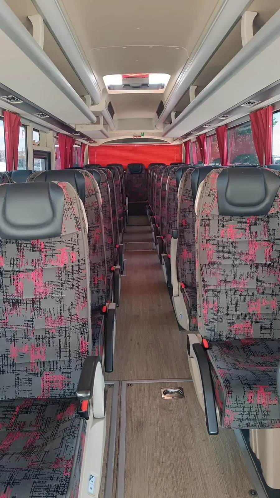 Otokar Sultan Mega 35+1 | Şoförlü Midibüs Kiralama İstanbul 3