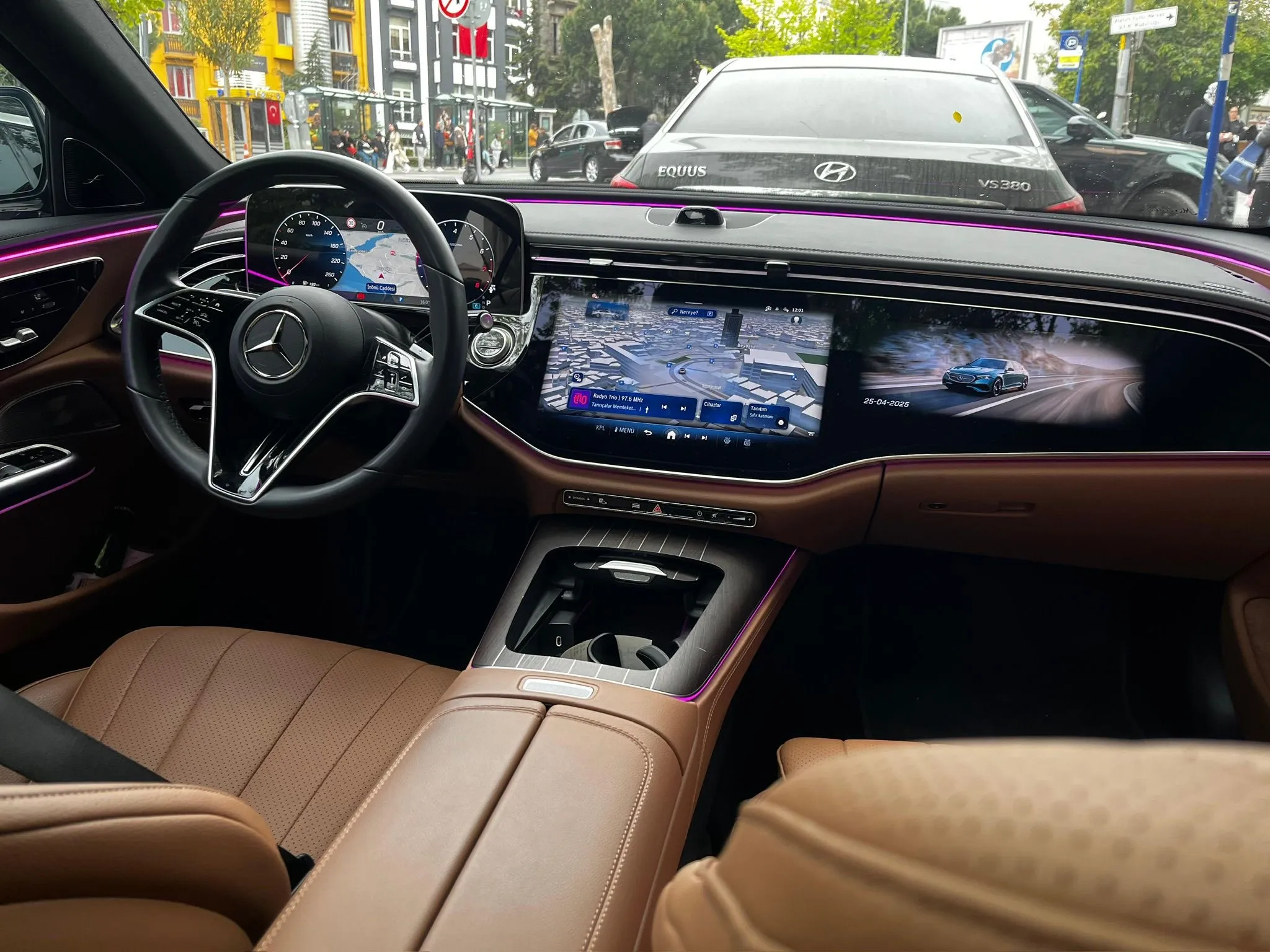 Mercedes-Benz E 180 Exclusive | Chauffeur-Driven VIP Car Rental Istanbul 5
