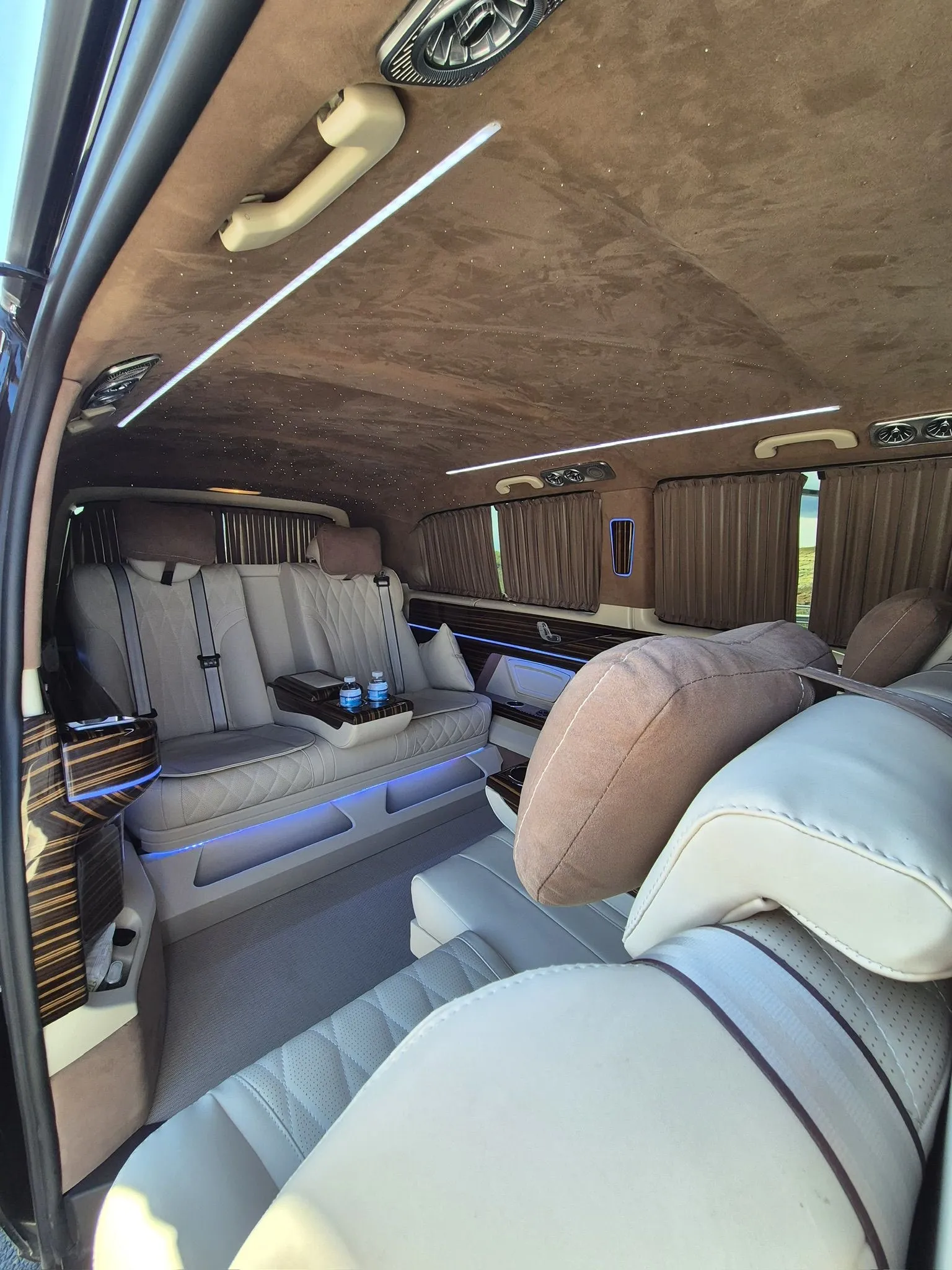 VIP Mercedes Vito Tourer 4+1 | Chauffeur-Driven Vehicle with Starlight Ceiling Istanbul 4