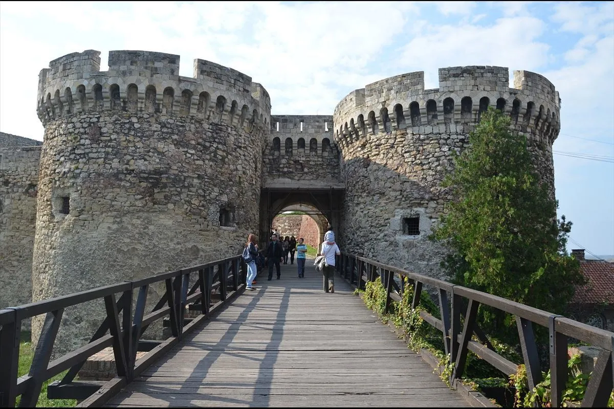 4 Günlük Bosna Belgrad Turu, AJet ile Vizesiz – İstanbul 1