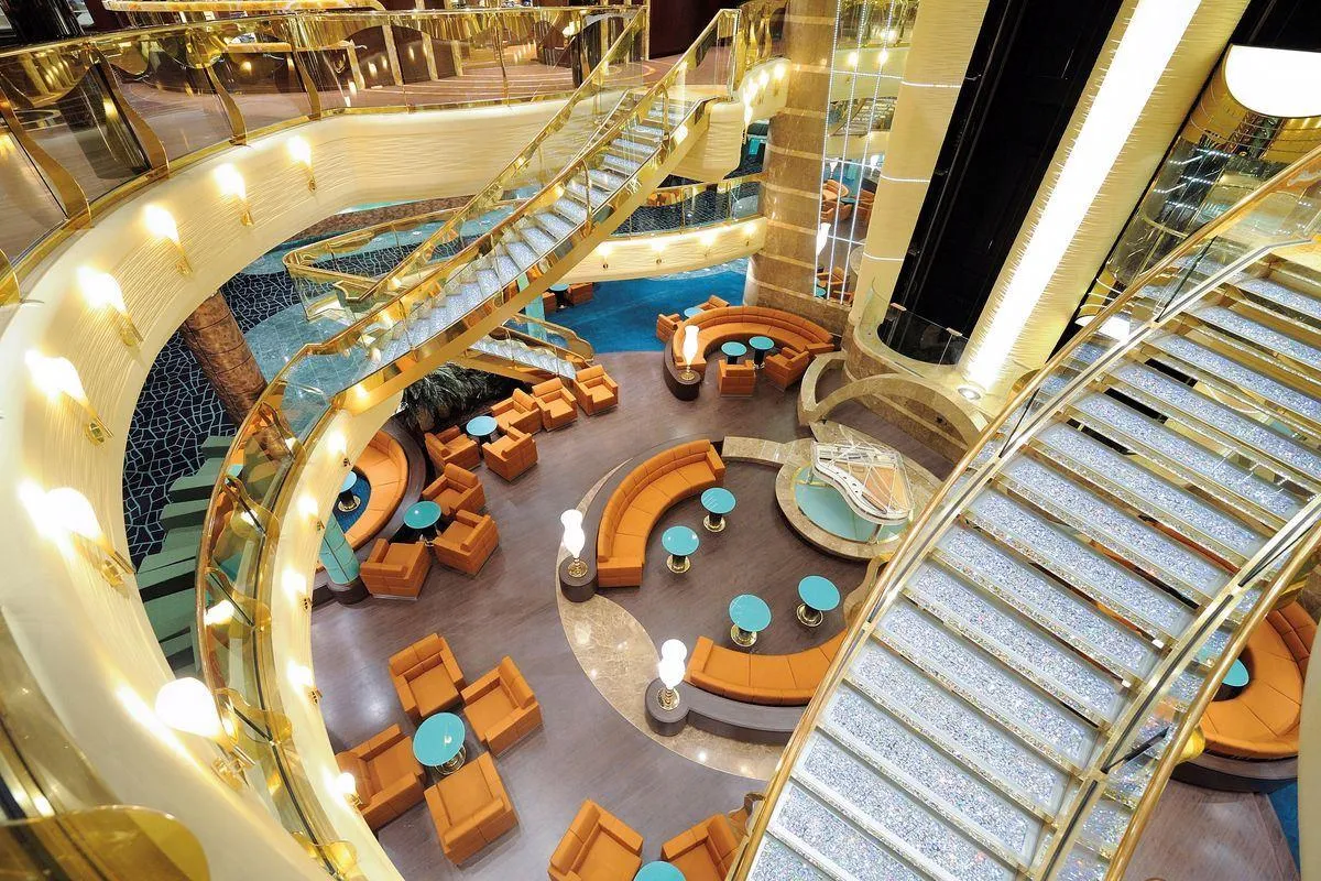 MSC Fantasia ile Batı Akdeniz ve Yunan Adaları Turu, 10 Gün – İstanbul 5