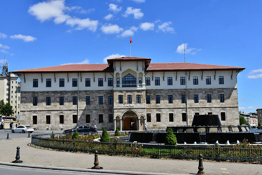 6 Günlük Doğu Anadolu Turu, Uçaklı ve 5 Gece Otel Konaklamalı – İstanbul 1