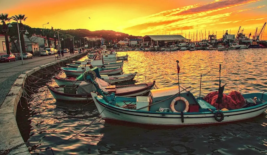 4 Günlük Kuşadası Çeşme Pamukkale Turu – İstanbul 4