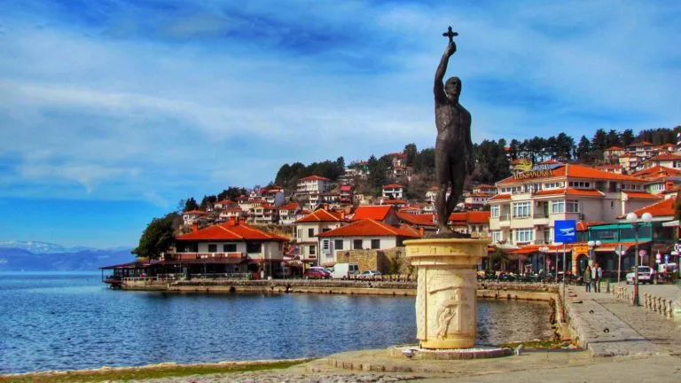 3 Günlük Kosova Makedonya Turu, Uçak ile İstanbul Çıkışlı – İstanbul 3