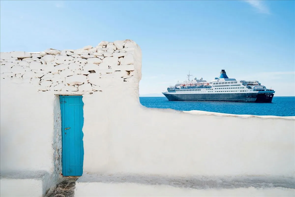 Selectum Blu ile Yunan Adaları Turu / 4 Gece Konaklamalı / Çeşme Çıkışlı / 2027 – Izmir 3