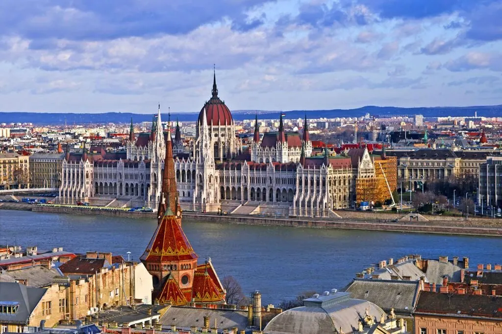 8 Gün Orta Avrupa Turu Pegasus ile – Bratislava Gidiş – İstanbul 4