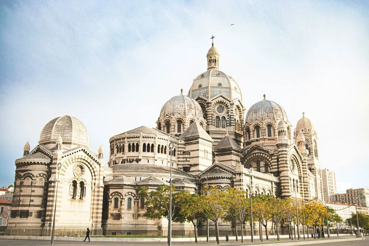 Milano Nice Marsilya Turu Pegasus ile / 5 Gece Otel Konaklamalı / İstanbul Çıkışlı / 2027 – İstanbul 2