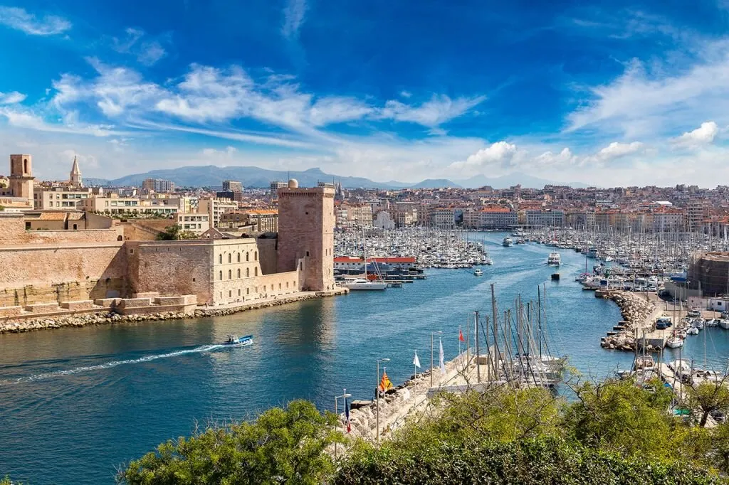Marsilya, Nice, Milano Turu Pegasus ile / 5 Gece Otel Konaklamalı / İstanbul Çıkışlı / Marsilya Gidiş 4
