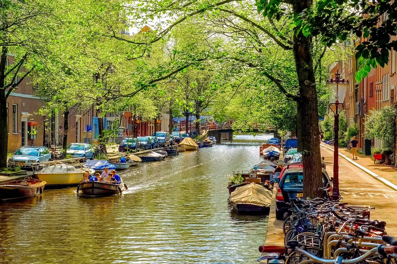 8 Günlük Benelüks Paris Almanya Turu, THY ile – İstanbul 6