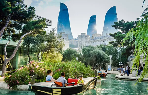 Bakü Serüveni Turu, THY ile 4 Gün Vizesiz – İstanbul 5