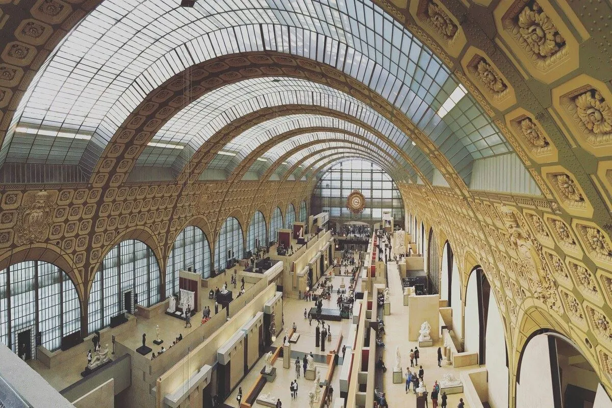 Benelüks Paris Turu Pegasus ile Yaz Dönemi / 7 Gece Otel Konaklamalı / İstanbul Çıkışlı / Brüksel Gidiş / 2027 – İstanbul 6
