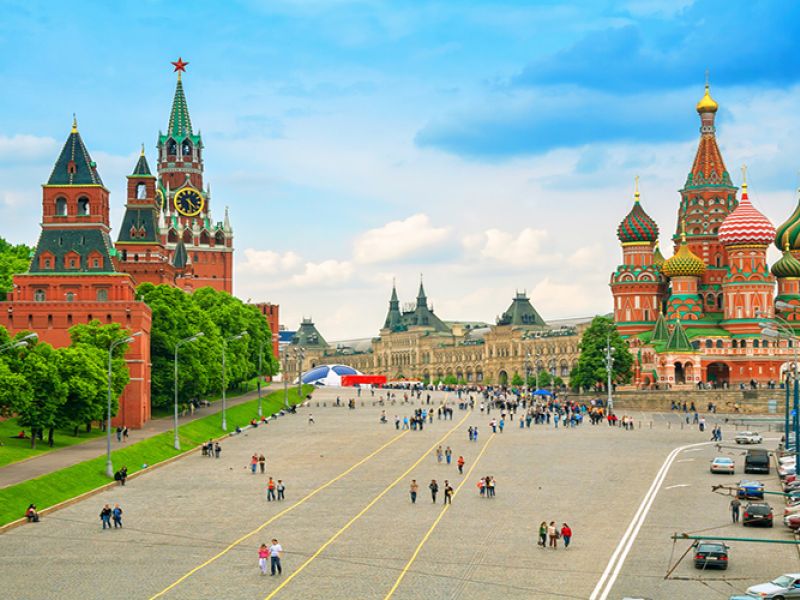 VİZE DAHİL BİR RUSYA MASALI TURU Moskova & St. Petersburg 1
