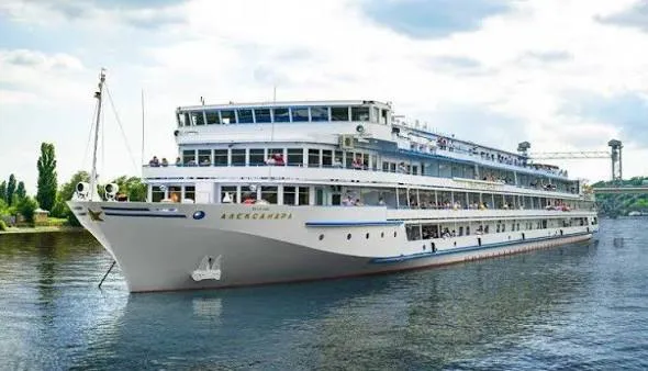 10 Gün Volga Nehri Beyaz Geceler Turu – MS Alexandra, 25 Haziran – İstanbul 1