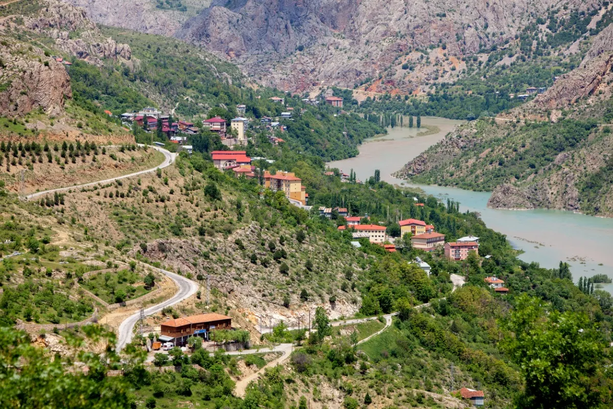Uçaklı Van Tatvan Kemaliye Elazığ Erzincan Turu / 3 Gece Otel Konaklamalı / İstanbul Çıkışlı – İstanbul 6