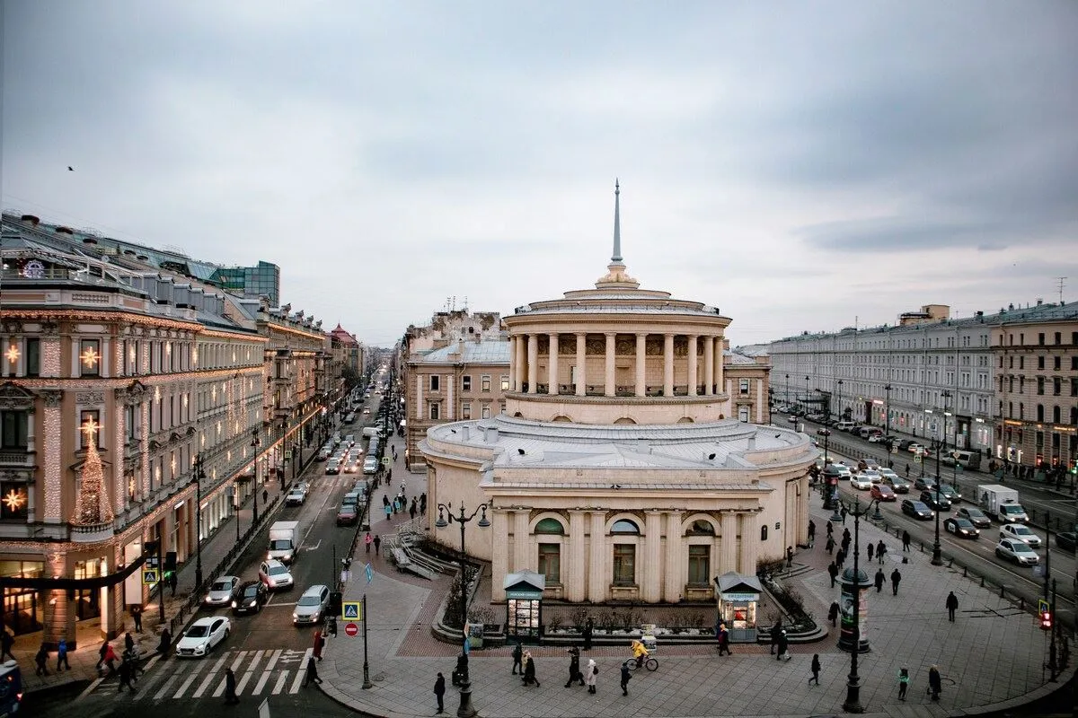 Kral ve Kraliçe St. Petersburg Moskova Turu THY ile / 5 Gece Otel Konaklamalı / İstanbul Çıkışlı / 2027 – İstanbul 3