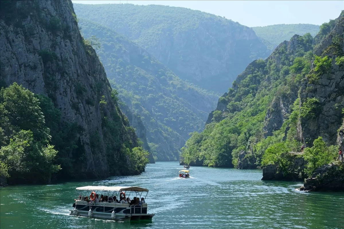 Balkan Üçlüsü Turu THY ile Vizesiz Yılbaşı Özel / 3 Gece Otel Konaklamalı / İstanbul Çıkışlı – İstanbul 4