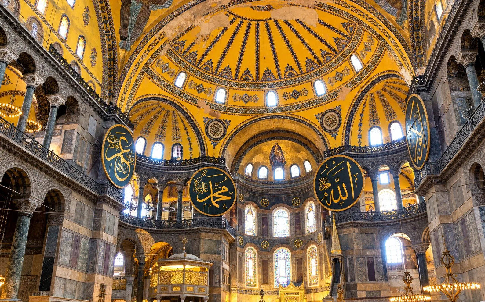 Ayasofya, Boğaz Turu ve Balat – Tam Gün Rehberli İstanbul Turu – İstanbul 2