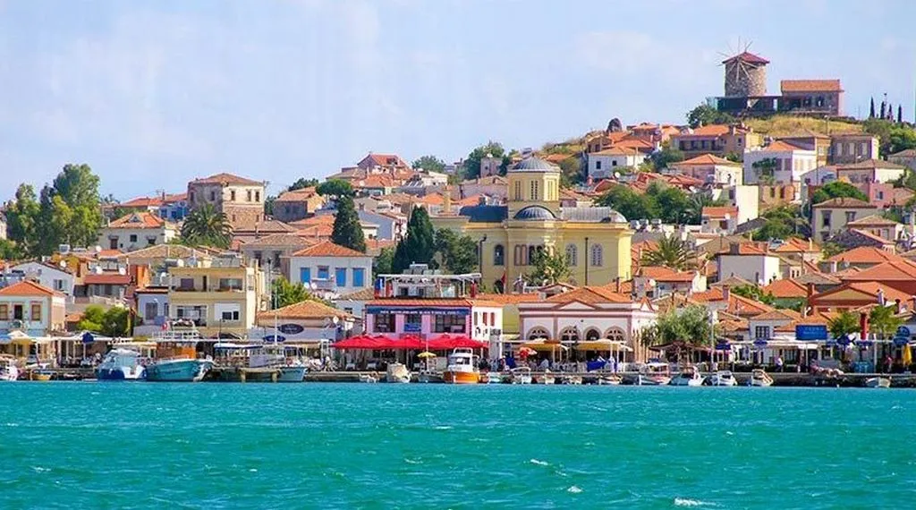 4 Günlük Kuşadası Çeşme Ayvalık Turu, İstanbul Çıkışlı – İstanbul 4