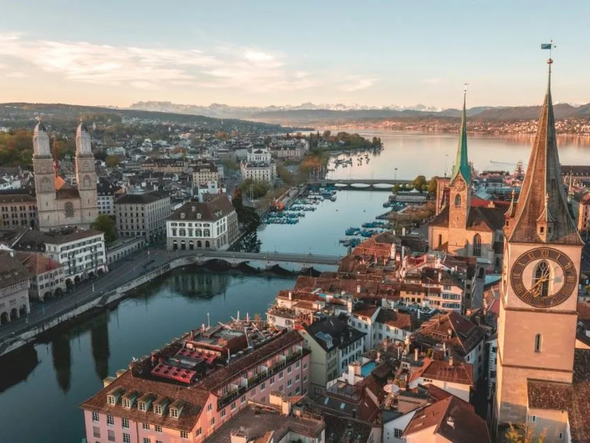 Uçaklı Almanya, Fransa, İsviçre Turu: Strasbourg, Zürih, Frankfurt · 3 Gece · 27 Ağustos – Türkiye 1