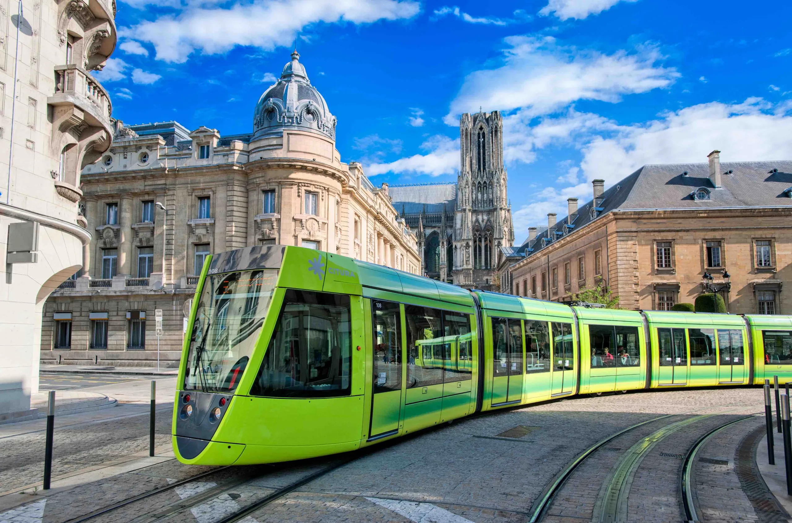 8 Günlük Benelüks Paris Köln Alsace İsviçre Turu, Uçak ile – İstanbul 1