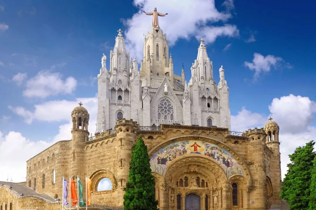 5 Günlük Madrid Valencia Barcelona Turu, Pegasus ile – İstanbul 1