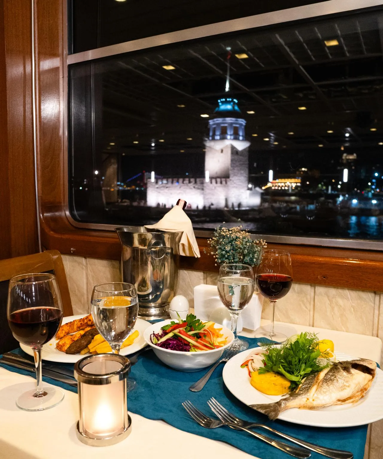 Evening Dinner Cruise on the Istanbul Bosphorus with Turkish Night Show – İstanbul 6