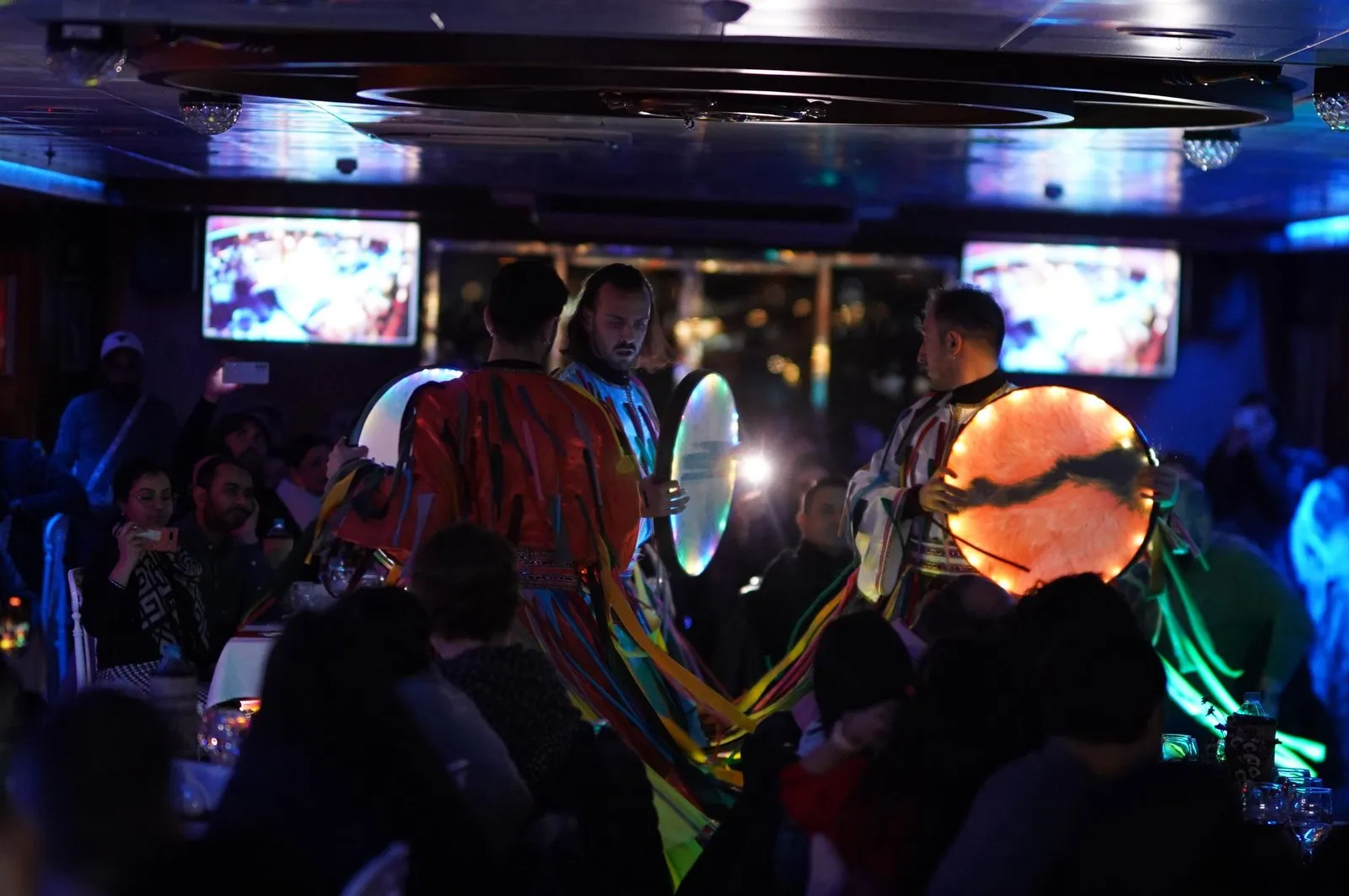 İstanbul: Boğaz'da Akşam Yemeği ve Türk Gecesi — Özel Masa, Canlı Gösteri – İstanbul 6