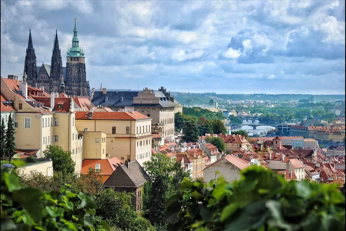 Noel Zamanı Grand Prag Nurnberg Berlin Turu AJet ile Ekstra Turlar Dahil / 3 Gece Otel Konaklamalı / İstanbul Çıkışlı – İstanbul 1