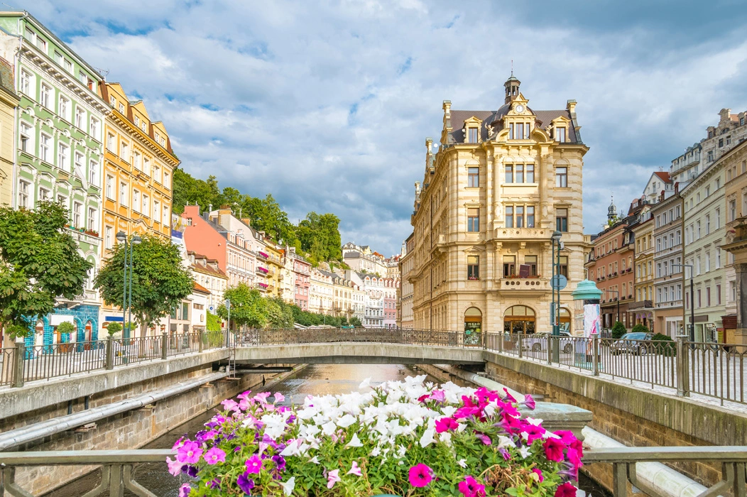 Berlin ve Alpler Trenli Hallstatt Bir Orta Avrupa Masalı Turu Wizz Air ile Kasım Ara Tatil Özel / 7 Gece Otel Konaklamalı / İstanbul Çıkışlı – İstanbul 3