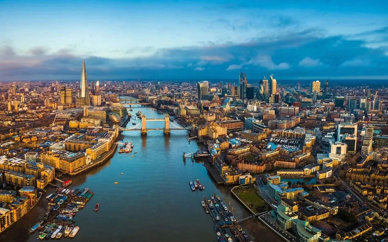 Flex Britanya Turu Pegasus ile Ramazan Bayramı Özel / 7 Gece Otel Konaklamalı / İstanbul Çıkışlı / 2027 – İstanbul 6